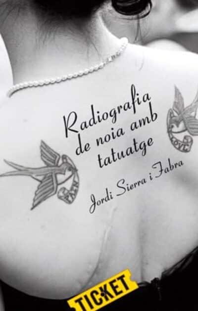 Radiografia de noia amb tatuatge (CAT)